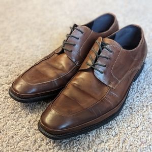 Dress shoes